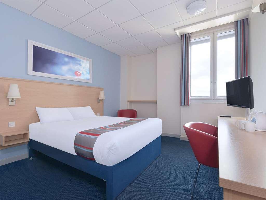 Travelodge Harlow Rom bilde